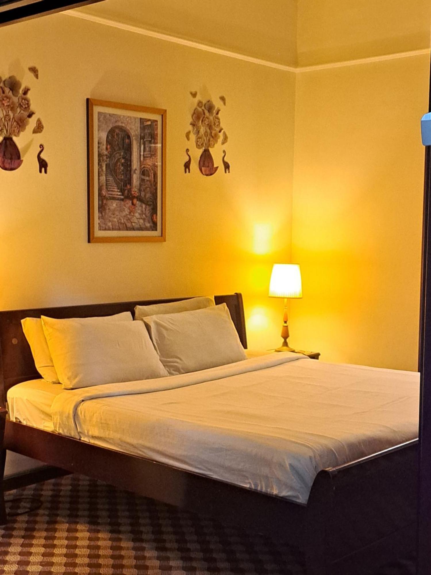 Apartment East At Times Square Kl *