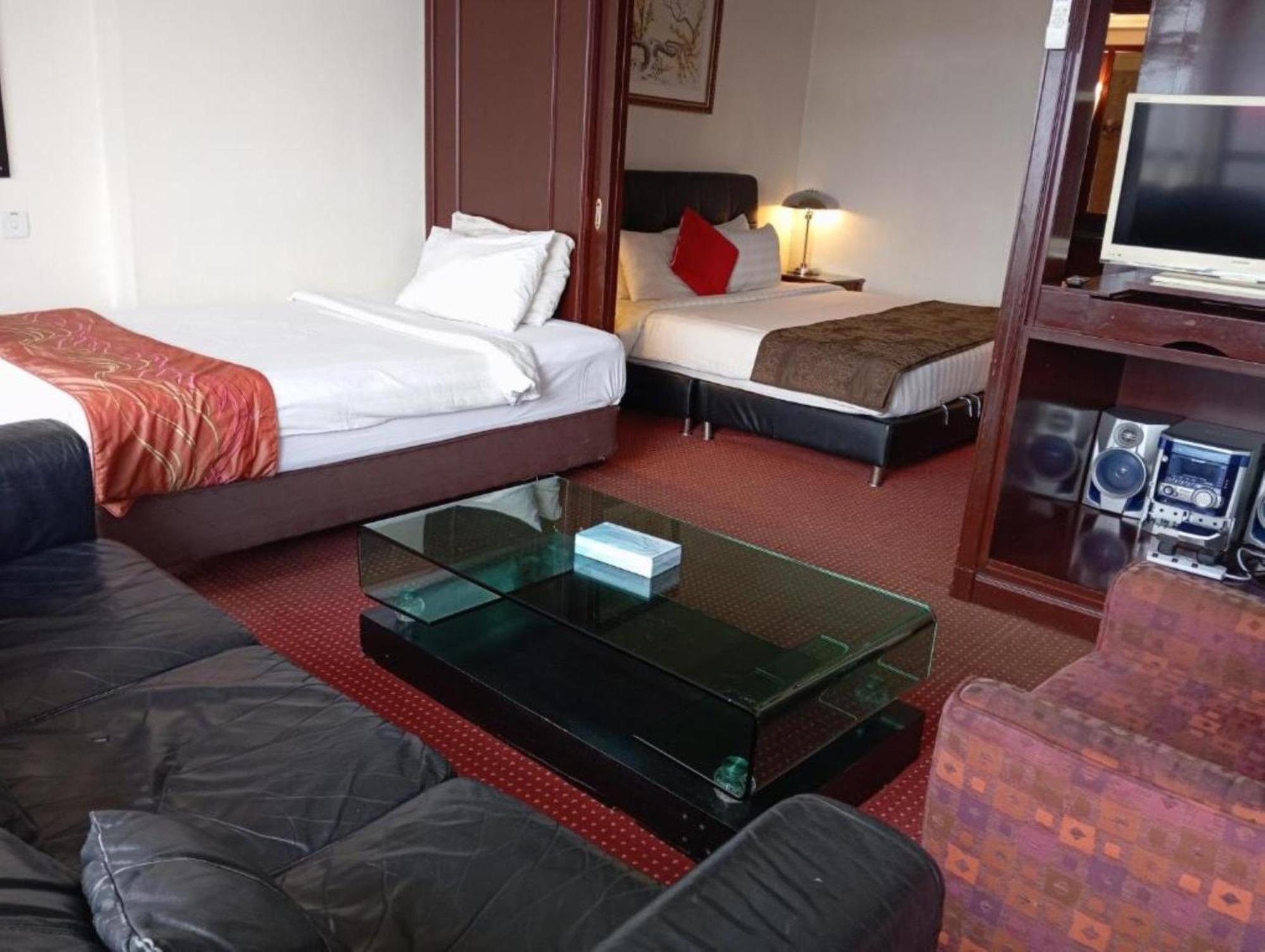 Apartment East At Times Square Kl *