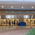East Suite At Times Square Kl