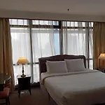 East Suite At Times Square Kl